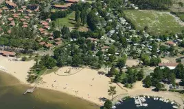 Vue aérienne du camping Le Pipiou